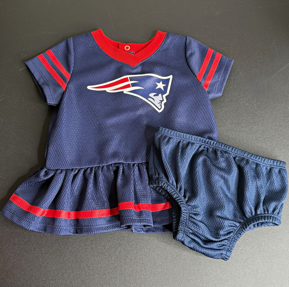 NFL Team Apparel New England Patriots Logo Dress & Diaper Cover 2-Piece 0-3M